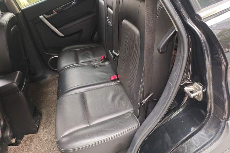 Used Chevrolet Captiva 2014 2.4L Two-Wheel Drive Urban Version 7 Seats