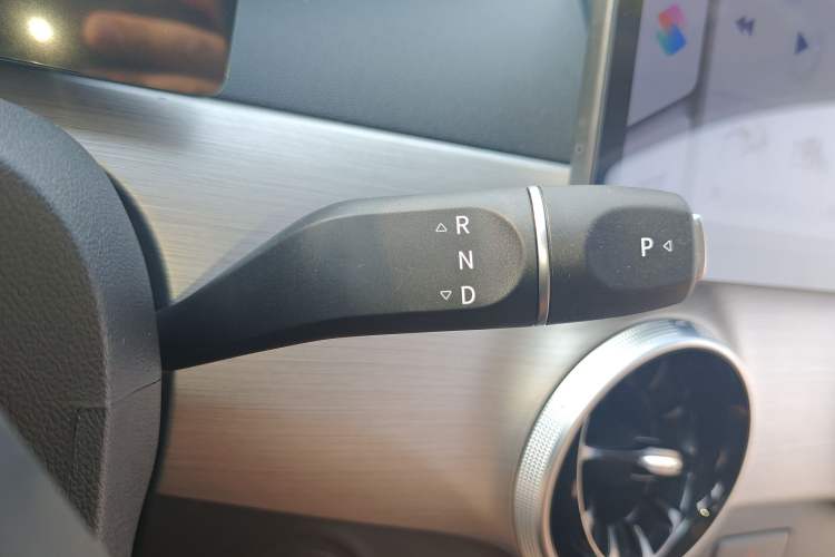 Used FORTHING Xinghai T5 2026 Model 530km Enjoyment Edition Gear Lever