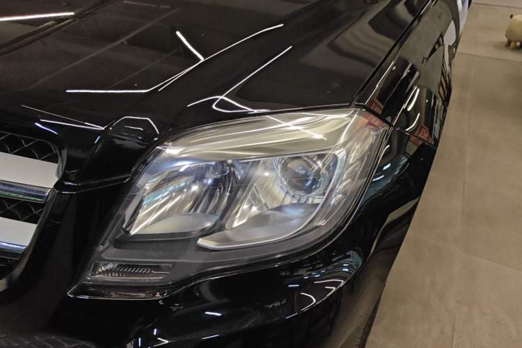 Used Mercedes-Benz GLK-Class 2013 GLK 300 4MATIC Dynamic Sunroof Model
