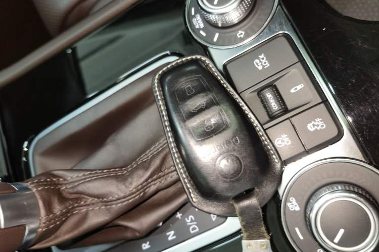 Used Volkswagen Touareg 2017 3.0 TSI Touareg Model Vehicle Key