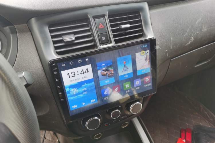 Used Wuling Rongguang V 2018 1.5L Standard Version
