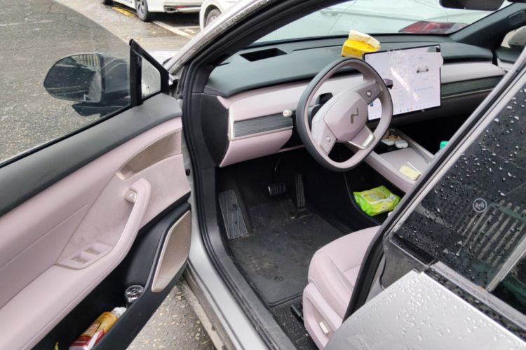 Used ONVO L60 2025 Model—60 kWh Rear-Wheel-Drive Version
