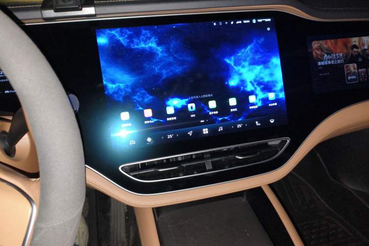 Used Rising R7 2024 Long-Range Pro Edition