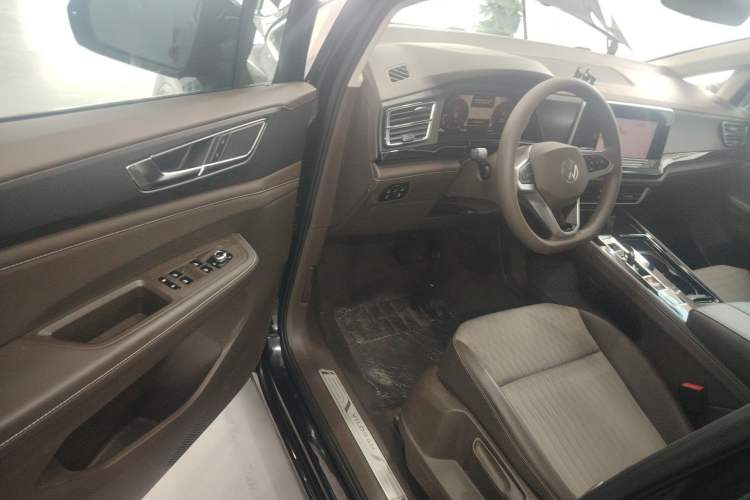 Used Volkswagen Viloran 2024 330TSI Business Edition Driver Seat