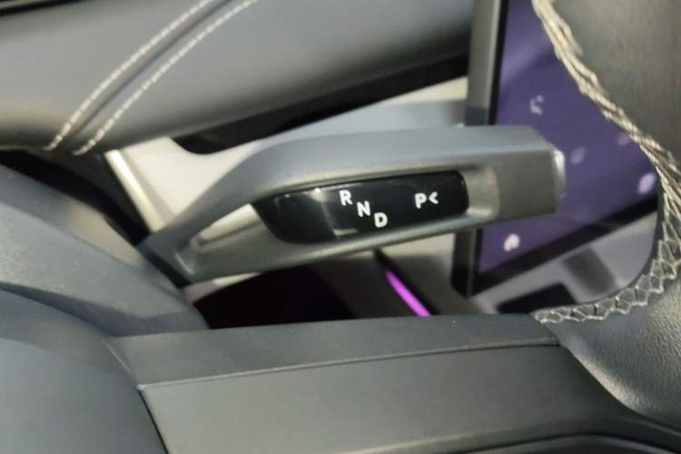 Used Xiaomi Auto SU7 2024 Four-Wheel Drive Ultra-Long Range Advanced Intelligent Driving Max Edition
