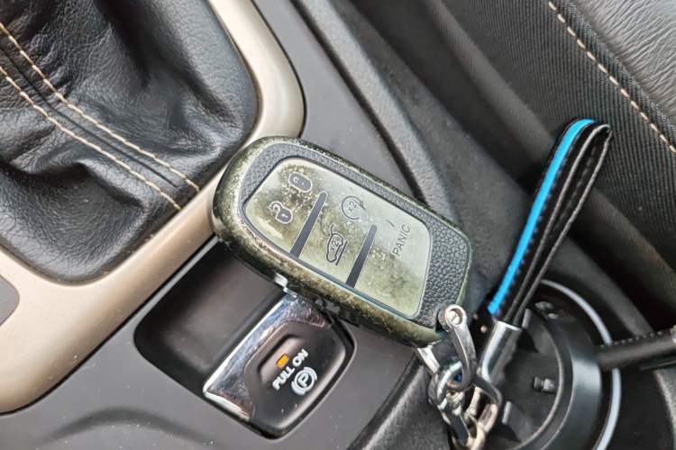 Used Jeep Cherokee 2017 2.0L Superior Edition