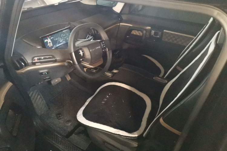 Used Baojun KiWi EV 2022 Designer Lite Edition Lithium Iron Phosphate
