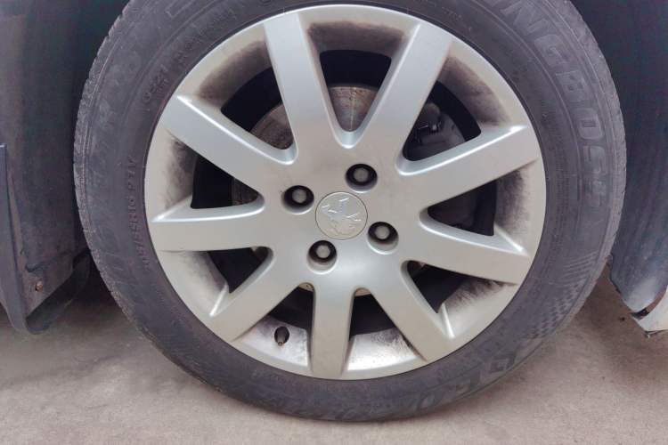 Used Peugeot 308 2014 Enjoy Edition Classic 1.6L Manual YouShang Model Right Front Wheel Hub