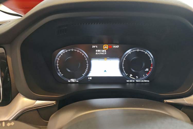 Used Volvo XC60 2019 T5 4x4 Zhiyuan Edition China VI Standard
