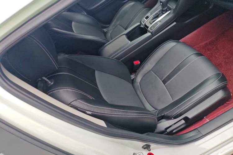 Used Honda Civic 2016 220TURBO CVT Luxury Edition
