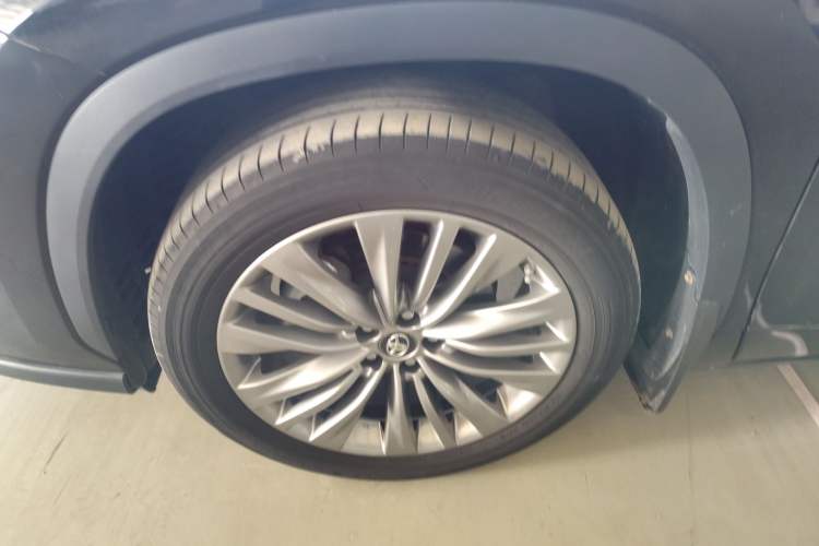 Used Toyota Highlander 2022 Dual-Engine 2.5L Four-Wheel Drive Prestige Version 7 Seats