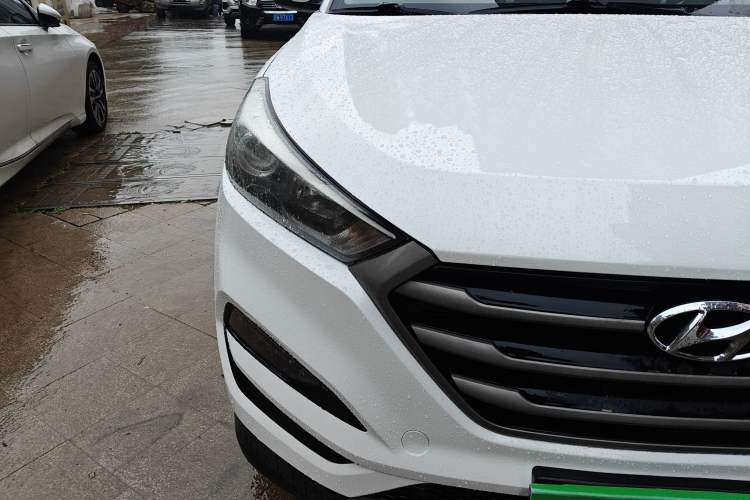 Used Hyundai Tucson 2018 1.6T Dual-Clutch Two-Wheel Drive 15th Anniversary Special Edition