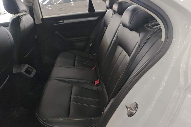 Used Volkswagen Lamando 2017 230TSI DSG Fashion Edition
