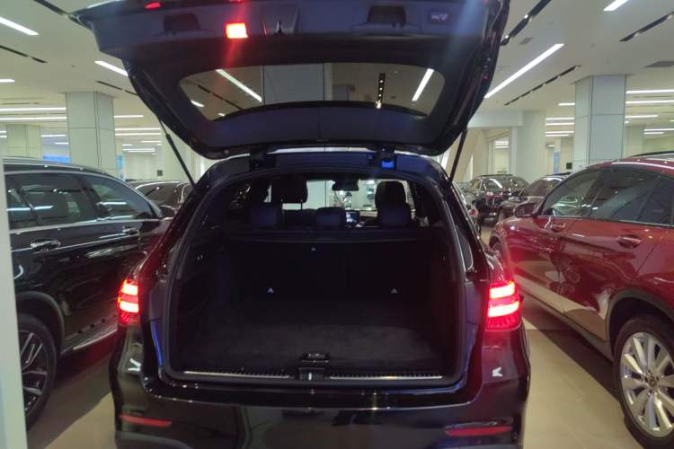 Used Mercedes-Benz GLC AMG 2017 AMG GLC 43 4MATIC Trunk