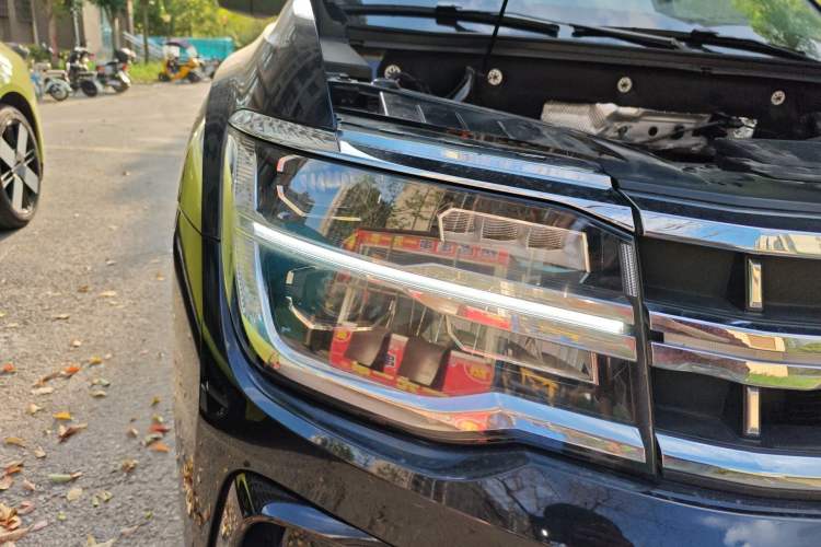 Used Volkswagen Teramont 2022 380TSI Four-Wheel Drive Prestige Luxury Edition Right Front Headlight