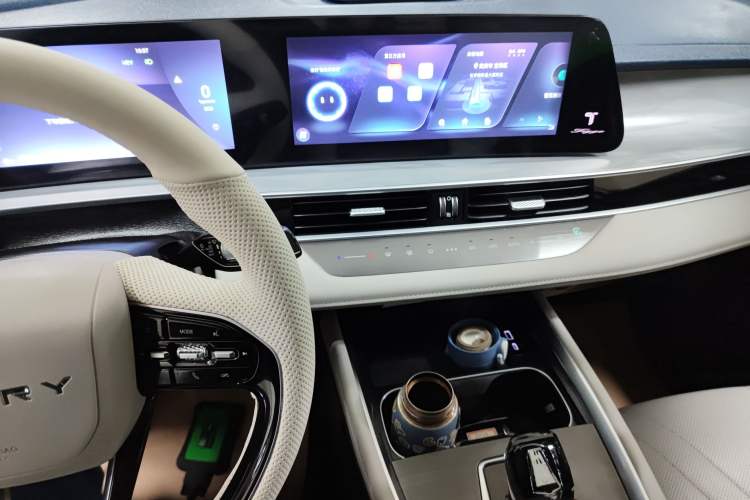 Used Chery Tiggo 7 PLUS New Energy 2023 1.5T ZhiShang Trim Audio And AC Panel