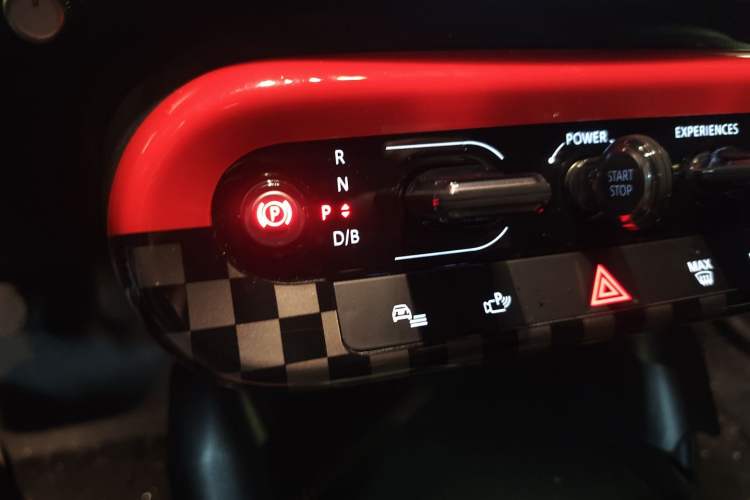 Used MINI Electric MINI COOPER 2025 456km COOPER E Classic Style
