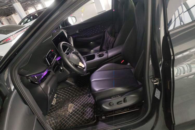 Used Volkswagen ID.UNYX 2024 Ultra Long-Range Version Left Front Seat