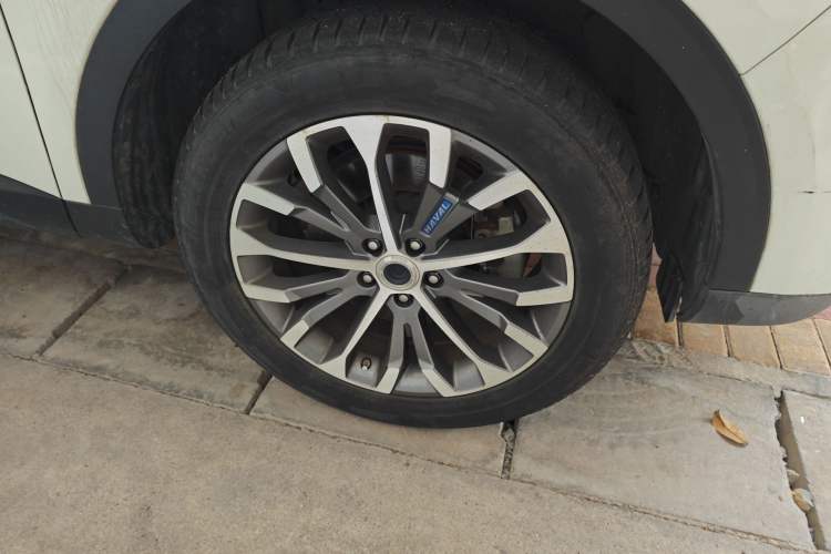 Used Haval H6 2017 Blue Label 2.0T Automatic Two-Wheel Drive Smart Edition Right Front Wheel Hub