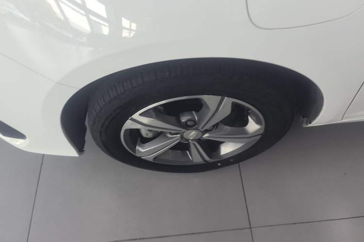 Used Geely Auto Emgrand L HiP 2024 Longteng Edition 1.5TD-DHT Pro 100KM Superior Model
