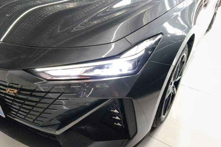 Used CHANGAN UNI-V 2023 1.5T Prestige Model
