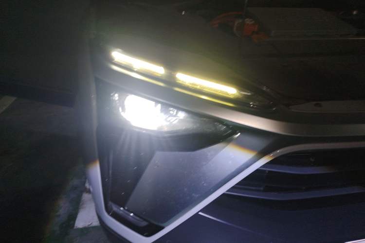 Used Nio ES8 2022 100 kWh 7-Seater Version
