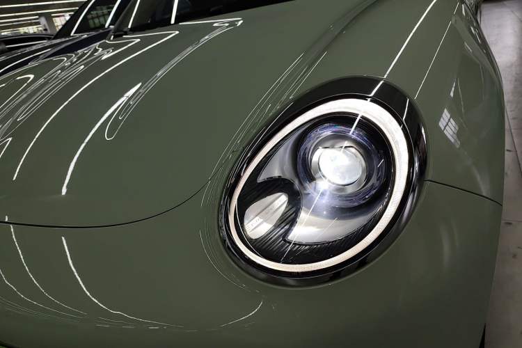 Used ORA Good Cat 2023 401 km Standard Range Premium Version Lithium Iron Phosphate