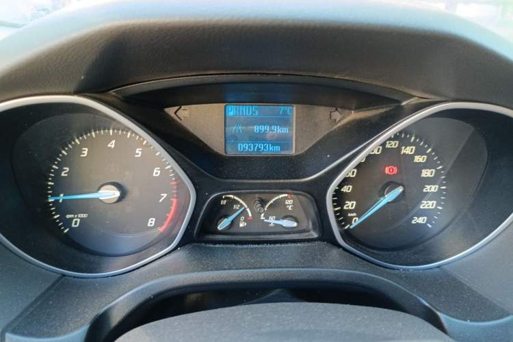 Used Ford Focus 2012 Sedan 1.6L Automatic Comfort Model
