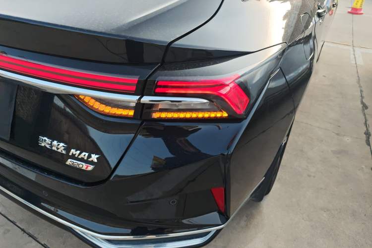 Used Dongfeng Aeolus Yixuan MAX 2024 1.5T Luxury Edition
