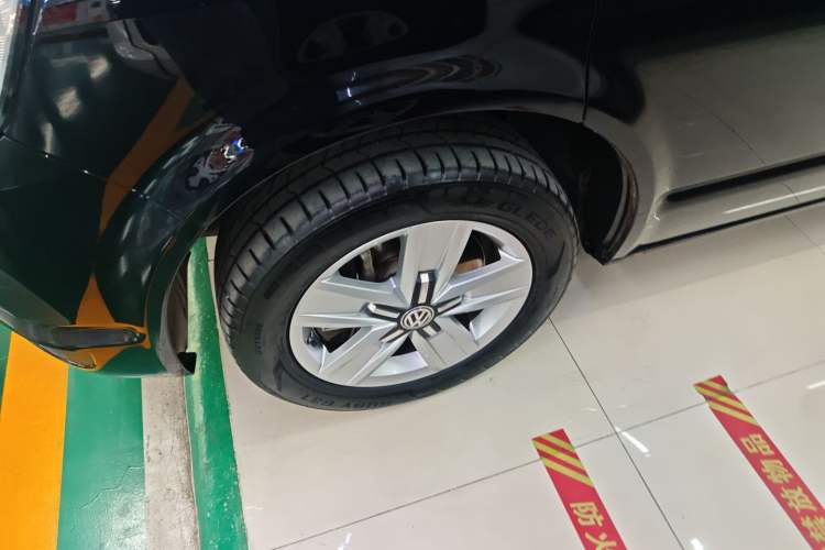 Used Volkswagen Caravelle 2019 2.0 TSI 4x4 Comfort Edition 7-Seater Exterior 4