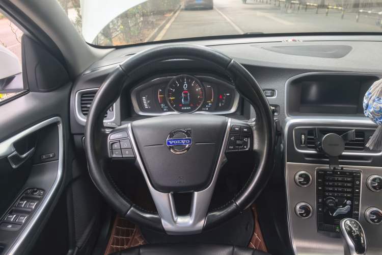 Used Volvo S60 2016 S60L T4 Zhiyuan Edition