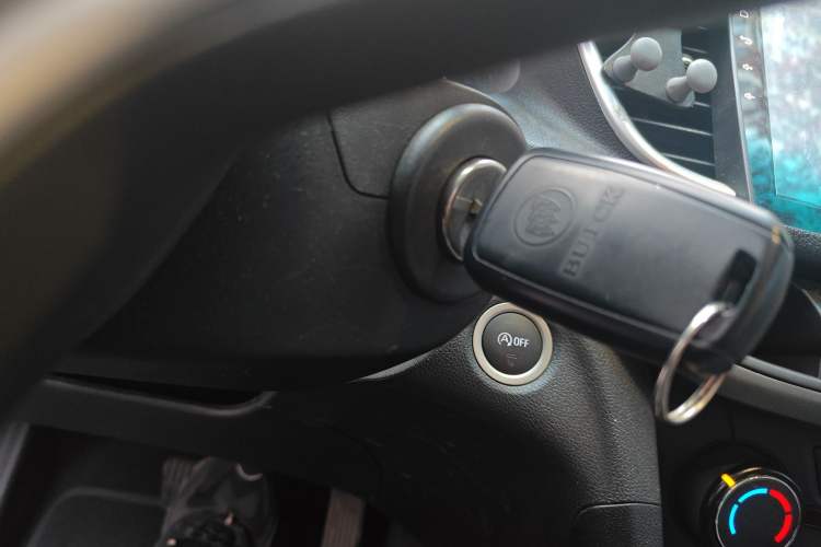 Used Buick Excelle GX 2018 18T Automatic Elite Model Vehicle Key