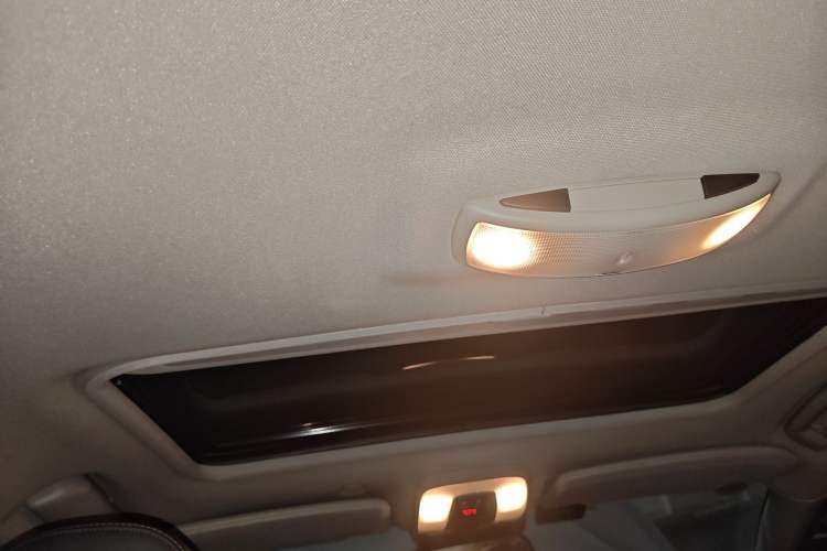 Used Volvo S60 2015 S60L 2.0T Zhiyuan Edition