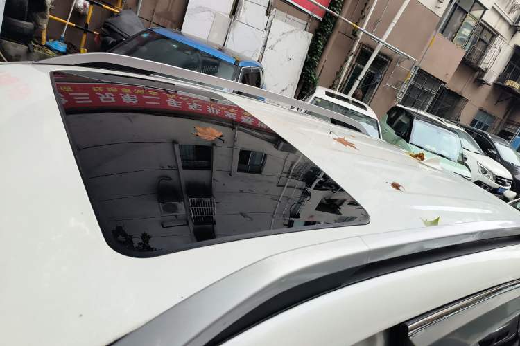 Used Dongfeng Fengdu MX5 2016 2.0L Automatic Flagship Edition
