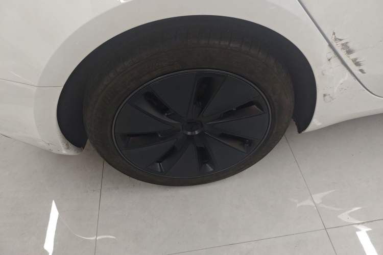 Used Tesla Model 3 2025 Model Revised Long-Range Rear-Wheel-Drive Version Right Rear Wheel Hub