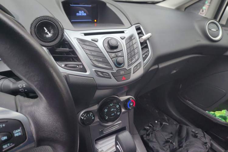 Used Ford Fiesta 2013 Hatchback 1.5L Automatic Fashion Edition