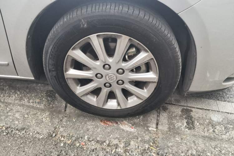 Used Buick GL8 2011 3.0L GT Luxury Business Haoya Edition