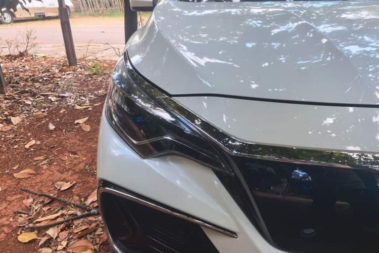 Used Venucia D60EV 2020 Standard Range Smart Drive Edition Right Front Headlight