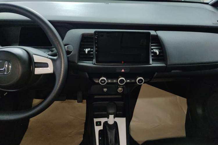 Used Honda Fit 2022 1.5L CVT Trendy Sunroof Edition Audio And AC Panel