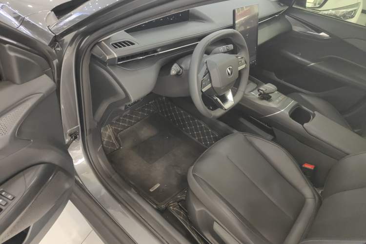 Used Changan Eado 2025 Blue Whale 1.5T 500Bar Prestige Model