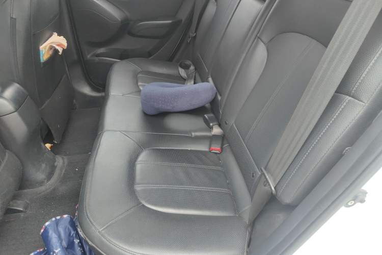 Used Hyundai ix35 2015 2.0L Automatic 2WD Smart Type China IV