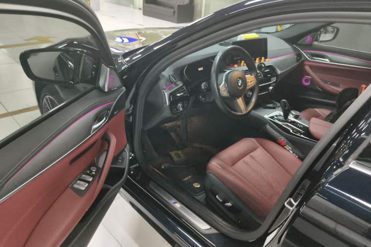 Used BMW 5 Series 2023 Restyled 530Li Leading Edition M Sport Package