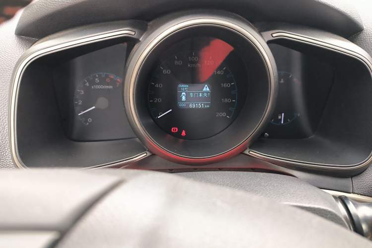 Used CHANGAN OSHAN CX70 2017 CX70T 1.5T Manual High-Performance Edition Instrument Cluster