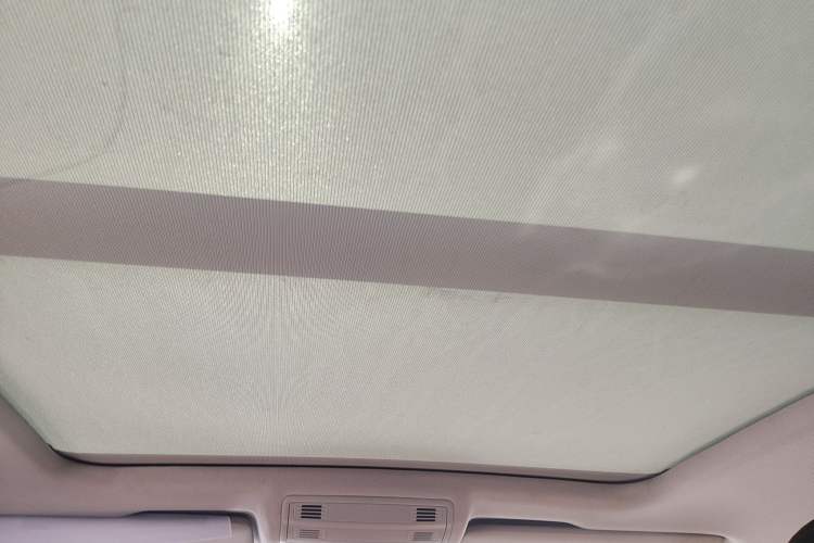 Used Volkswagen Tacqua 2020 1.5L Automatic Yue Headliner