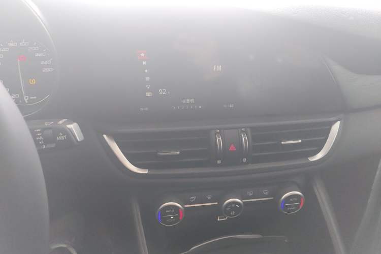 Used Alfa Romeo Giulia 2017 2.0T 200HP Luxury Edition