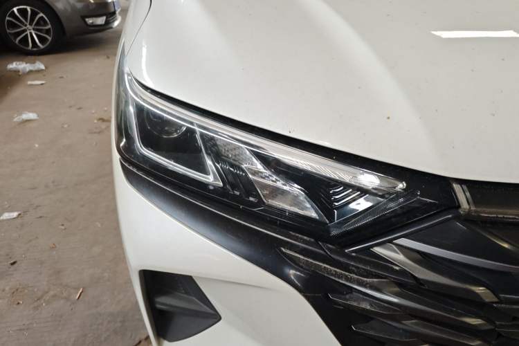 Used Dongfeng Aeolus AX7 2022 Mach Edition 1.5T DCT DF51 Right Front Headlight