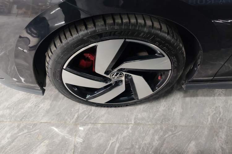 Used Volkswagen Golf GTI 2023 380TSI DSG GTI Left Front Wheel Hub