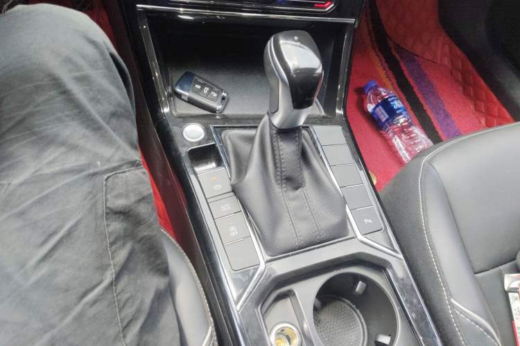 Used Volkswagen Passat 2023 Revised 330TSI Starry Elite Edition Gear Lever