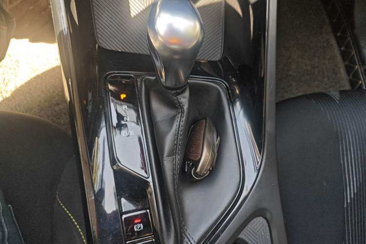 Used Roewe i5 2021 1.5L CVT Platinum Edition