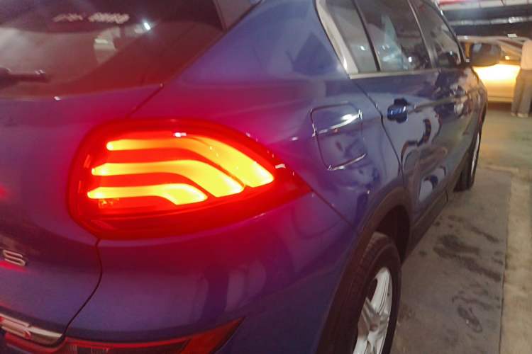 Used Qoros 5 2018 Revised Version 1.6T Automatic Leading Edition
